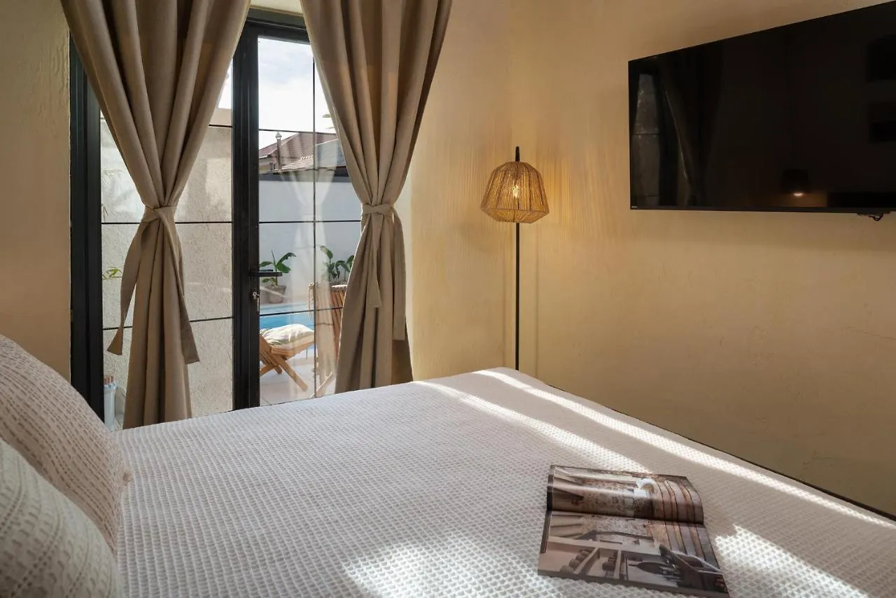 Holiday home Blacksmith'S House - Rental House With Heated Pool Posedarje